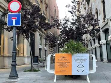 Plastic Crowd Control Barriers from Congost