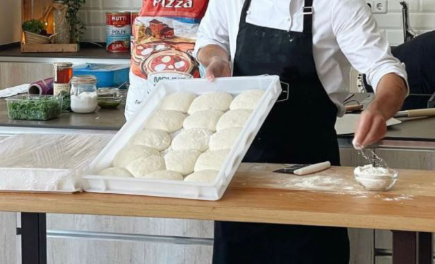 Euro-Stapelbehälter geschlossen